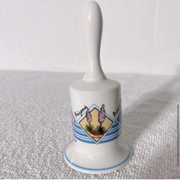 Vintage White  Blue Arizona Ceramic Souvenir Bell - Picture 7 of 14